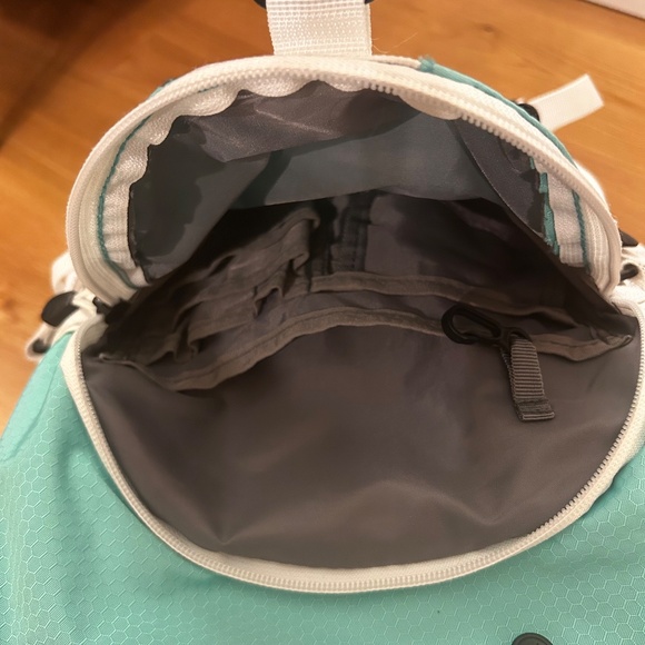 High Sierra Loop Backpack - 33L - Aquamarine/White/Ash - Laptop Sleeve - Storage - Picture 5 of 11